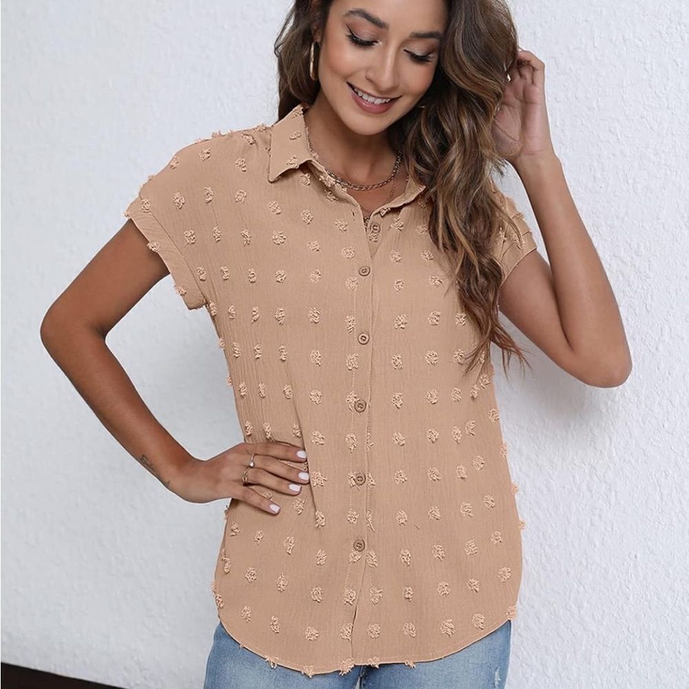 BOTHENIAL Women Button Down Short Sleeved Shirt, chenille style dots size S